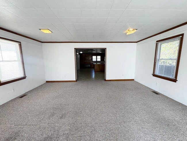 Photo - 108 Jennings Dr