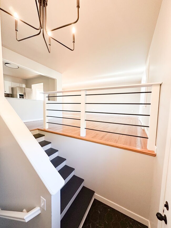 Photo - 4 bed/ 2 bath Single-Family Home