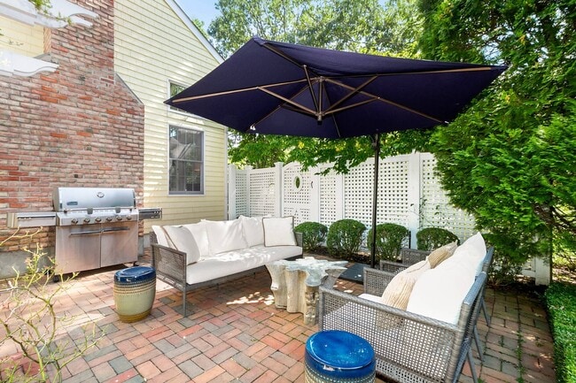 Photo - 15 Mulford Ave