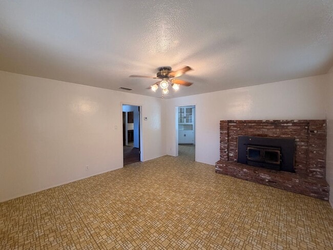 Photo - Country Style Living in Bakersfield