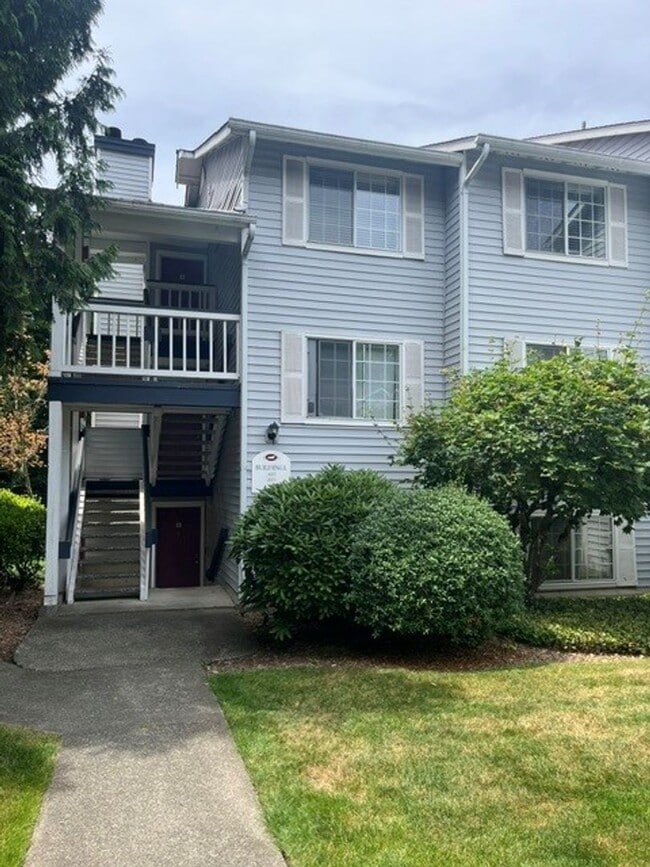 Building Photo - 2Bd/1Ba Newcastle Condo Unit L305
