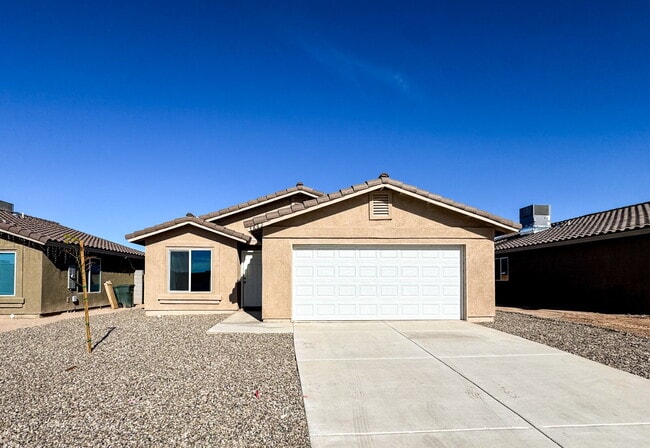 Building Photo - NEWLY BUILT 3-Bed, 2-Bath Home in Yuma!"