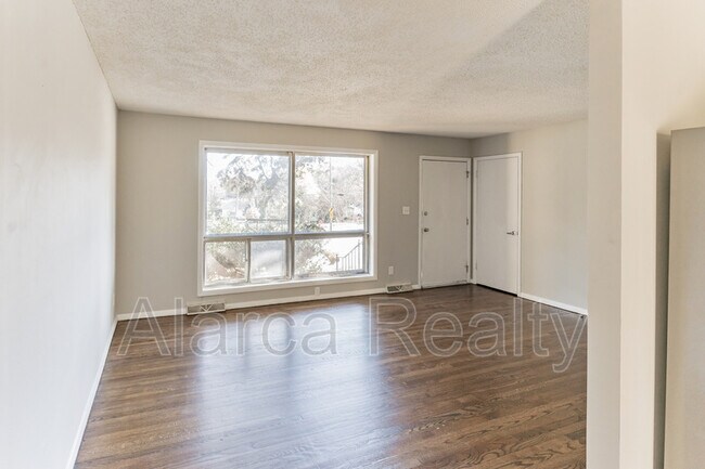 Photo - 3101 Erskine Dr