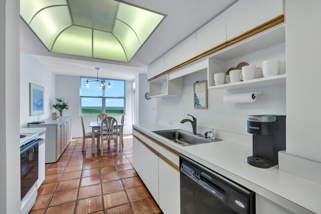 Photo - 6361 Pelican Bay Blvd Unit 904