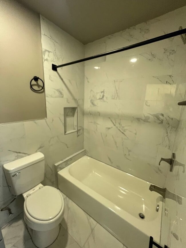 Photo - 648 S 17th St Unidad Apt 1