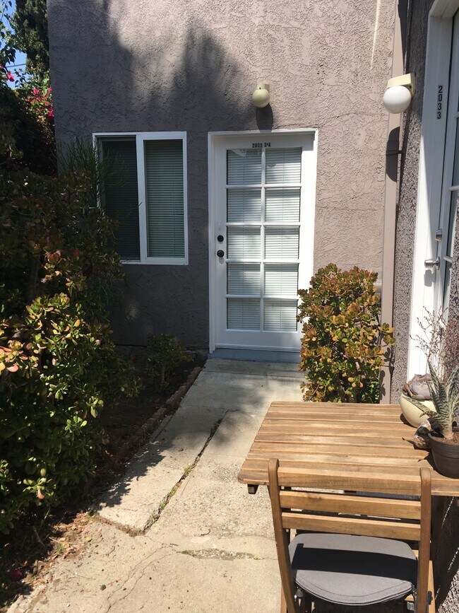 Photo - 2031 vista Del Mar ave, 90068