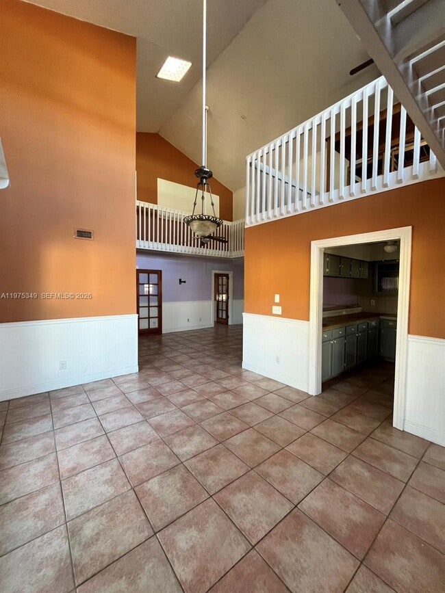 Photo - 8075 SE Palm St