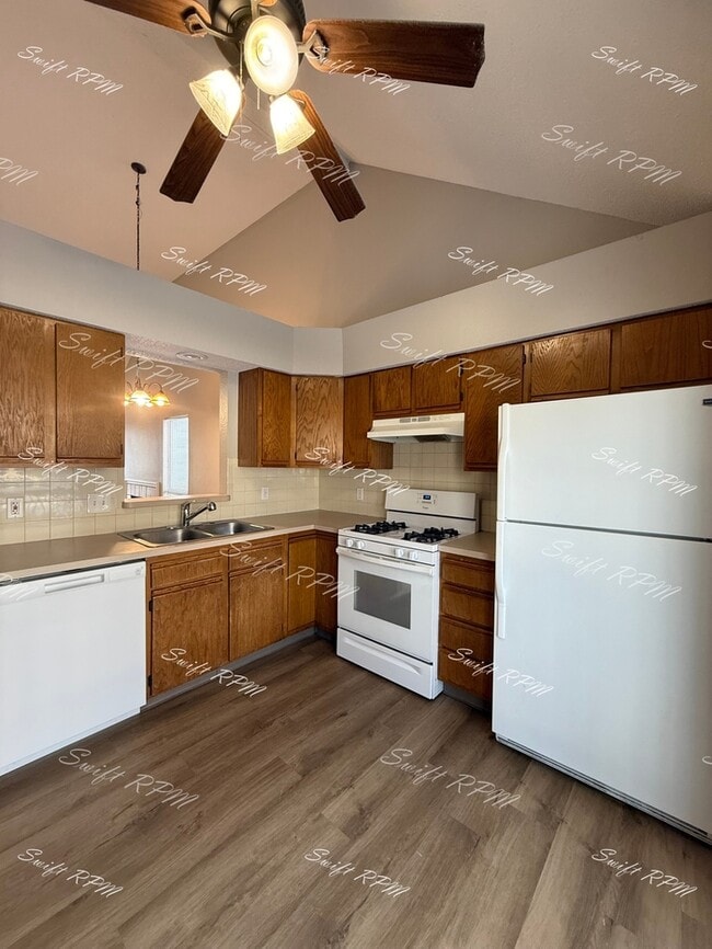 Photo - 8955 Hauser St