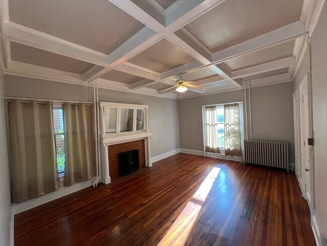 221 Prospect Ave NE Unit 221 Prospect