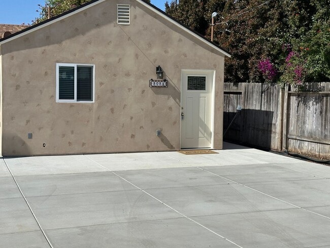Newly Built Modern 1 Bed / 1 Bath Unit for... - Newly Built Modern 1 Bed / 1 Bath House Unit for...
