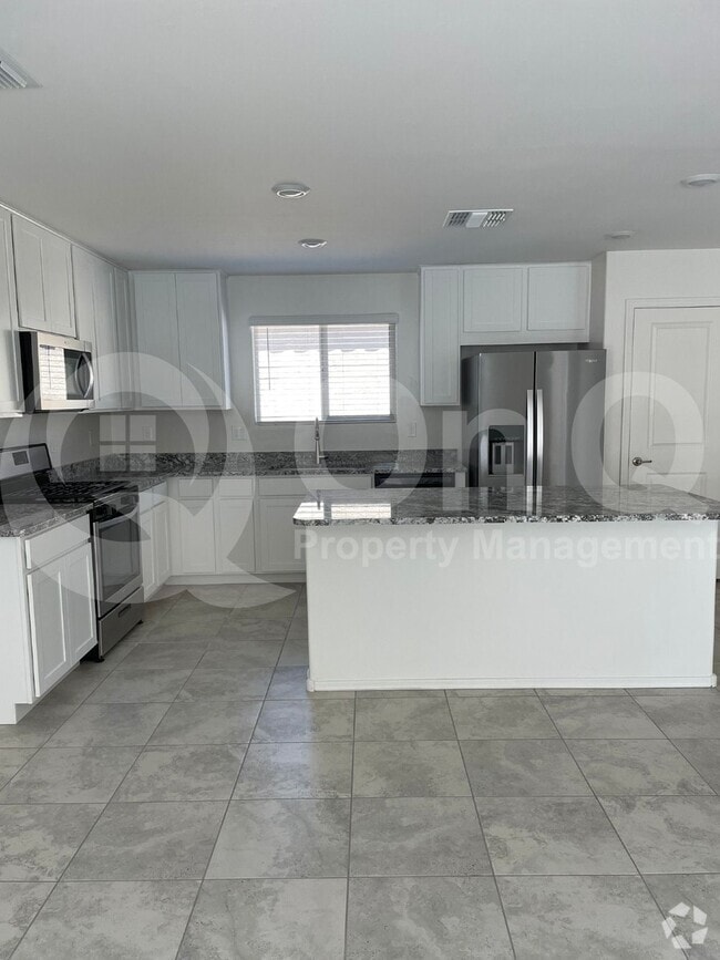 Building Photo - 8807 E Stone Meadow Cir Rental