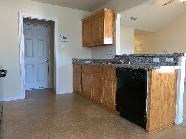 Photo - 100 Camden Ct