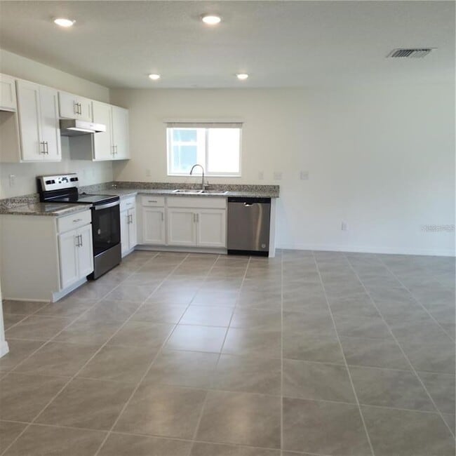 Photo - 37410 MacKenzie Dr