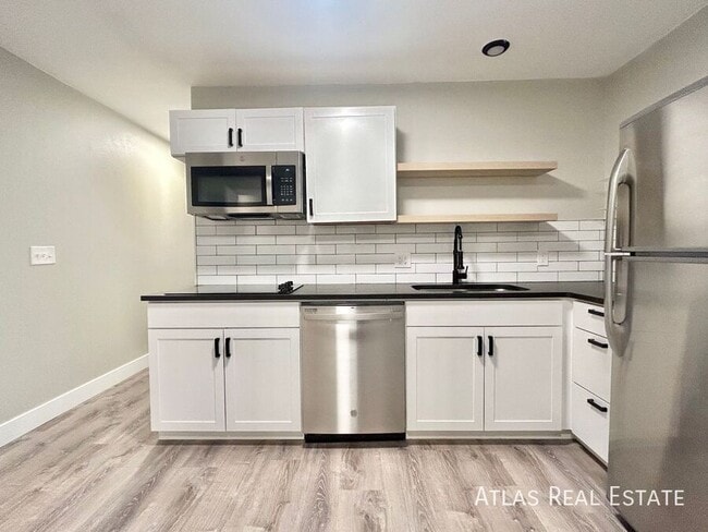 Photo - 4711 Columbine St Unidad B