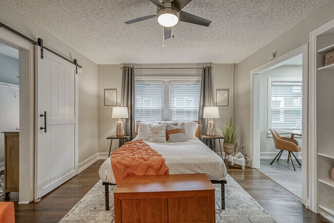 Photo - 4104 Warwick Blvd