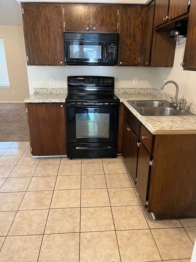 41 Grand Brook Dr