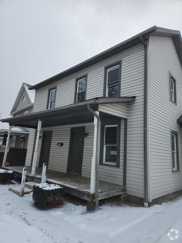 Building Photo - 226 Beaver Ave NE Rental