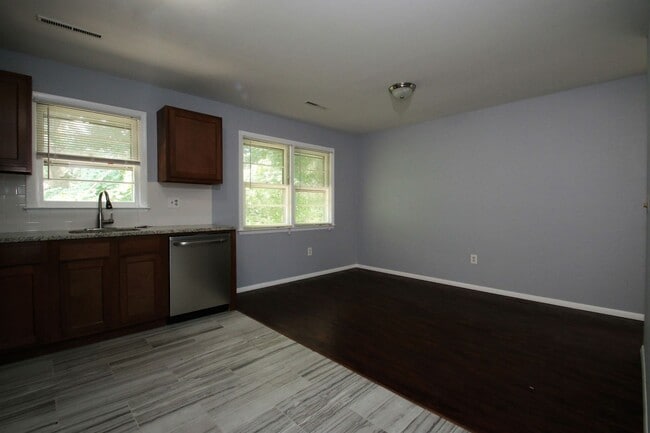 Photo - 39 High Top Cir Unit 2rd Fl Right