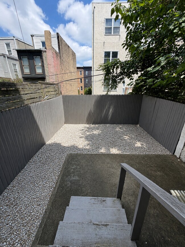 Photo - 1725 W Berks St Unidad 1725 W. Berks Street _ A