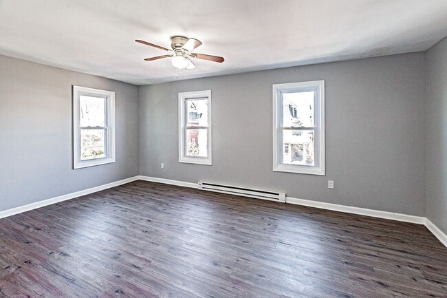 Photo - 35 High St Unit B