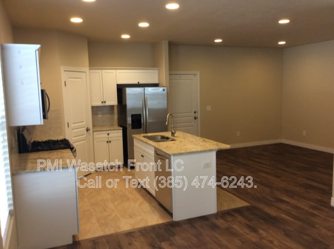 Photo - 3078 Islington Ln