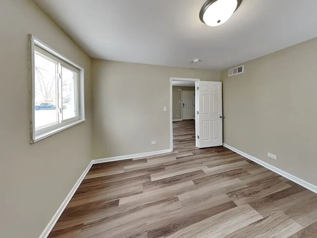 Photo - 712 E Le Moyne Ave