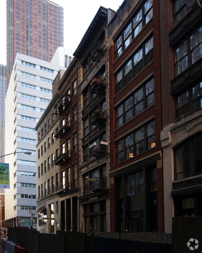 Photo - 56 Thomas St