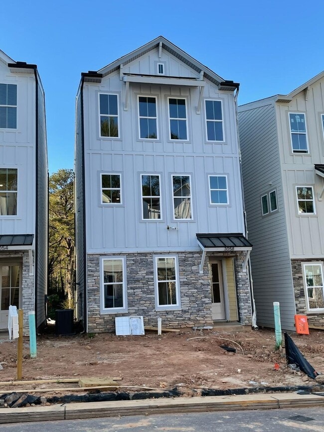 Building Photo - 3022 Greco Pl