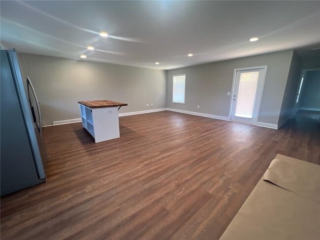 Photo - 5968 Moon Drive