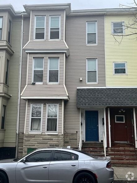 Building Photo - 133 Havre St Unit 1 Rental