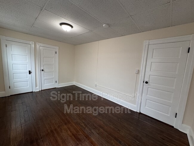Photo - 836 W Washington St