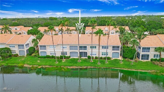 Building Photo - 8375 Excalibur Cir Unit I4