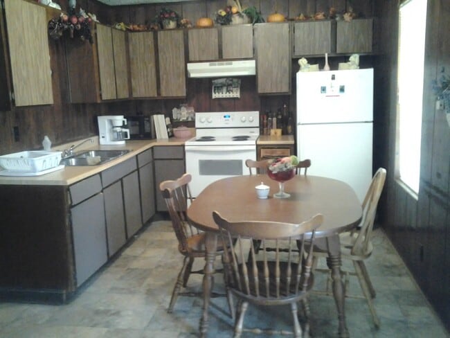 Photo - 700 W Broad St