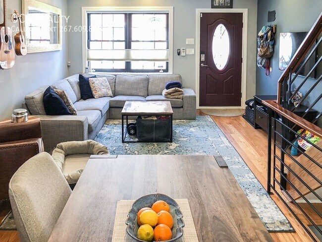 Photo - 430 Greenwich St