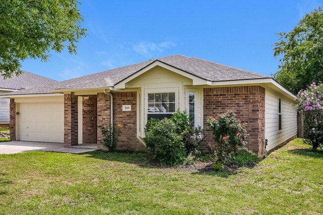 Photo - 908 Chase Ln