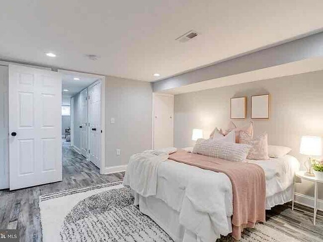 Photo - 723 N Patterson Park Ave