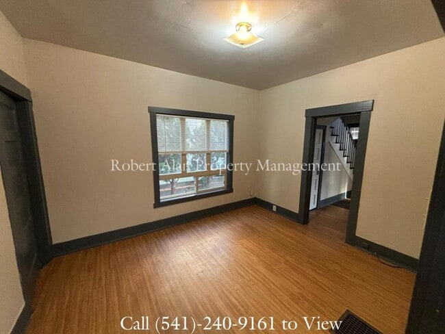 Photo - 207 NW 5th St