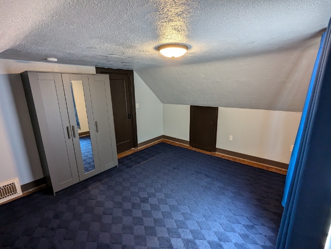 Photo - 329 NW 21st St