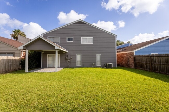 Photo - 11111 Midhurst Dr