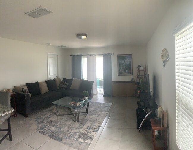Photo - 450 Sunlit Coral St