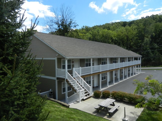1 Bedroom, 1 Bath Windwood Court
