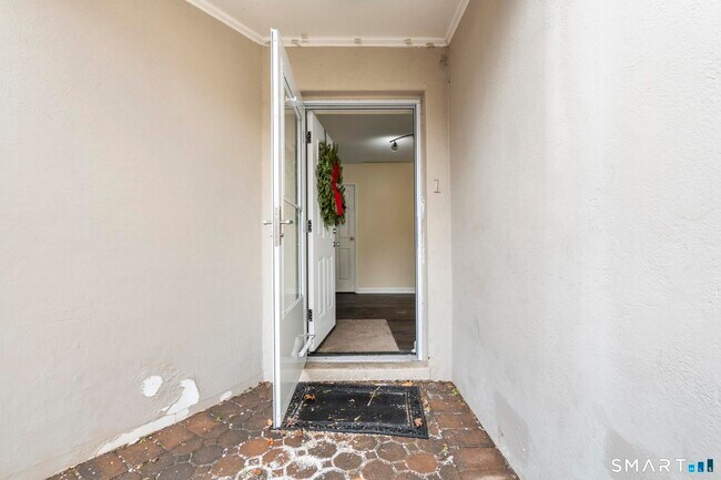 Photo - 84 Taylor Ave Unit APT 1