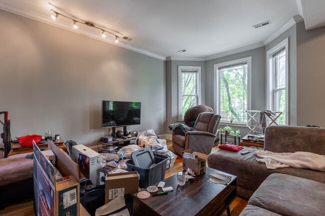 Photo - 1314 W Roscoe St Unit 2