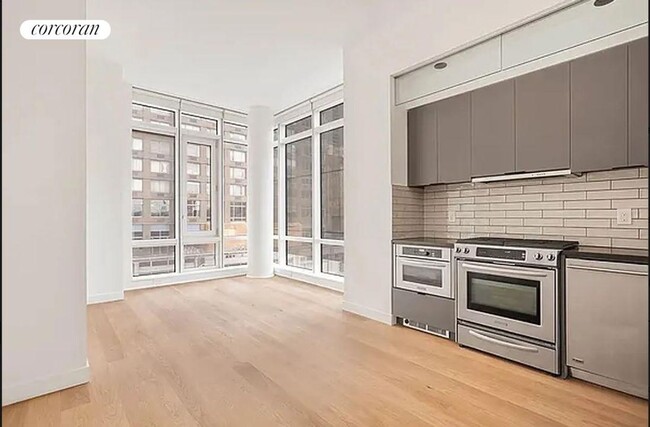 Photo - 306 W 48th St Apartment
