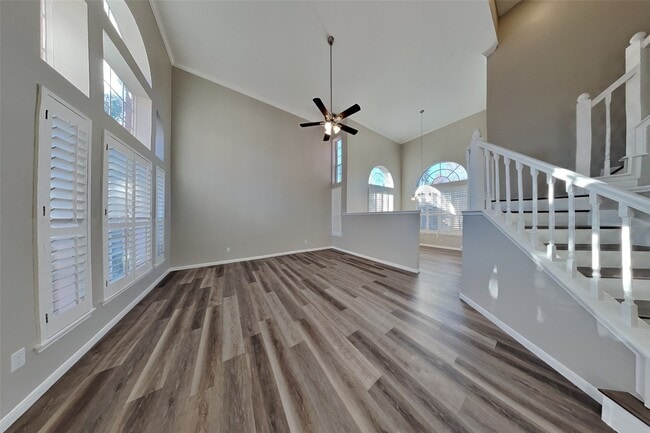 Photo - 9658 Therrell Dr