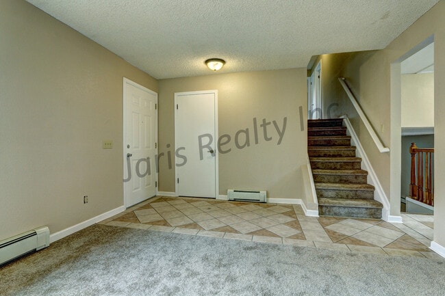 Photo - Charming Cul-De-Sac Home Near Downtown Castle Rock. Fantastic Fenced Backyard!