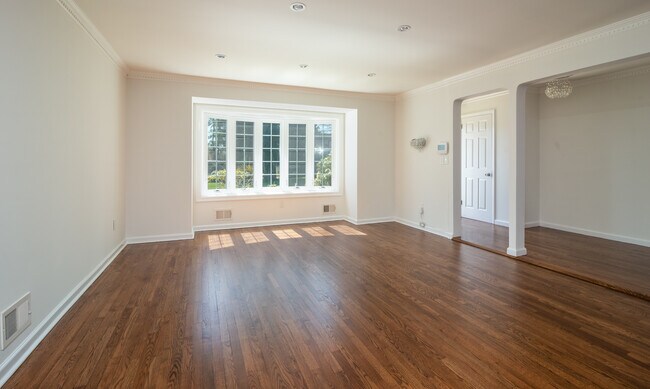 Photo - 29 Farragut Rd