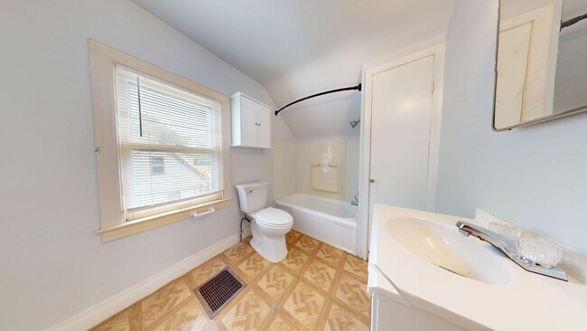 11442 Jackson Ave Unit 11442 Jackson upper