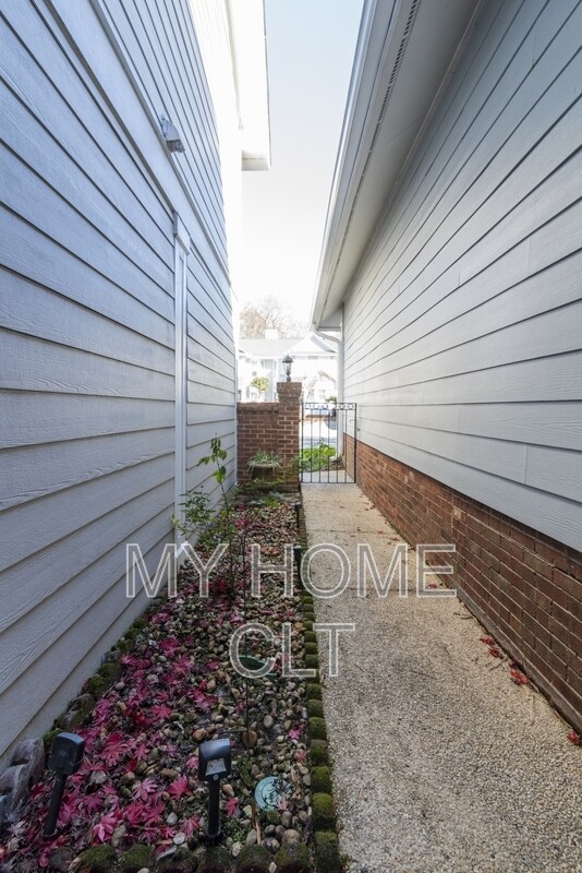 Photo - 807 Greenleaf Ave