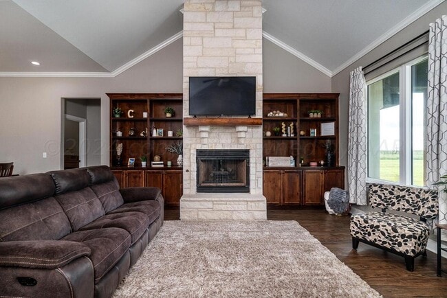 Photo - 501 E Cemetery Rd